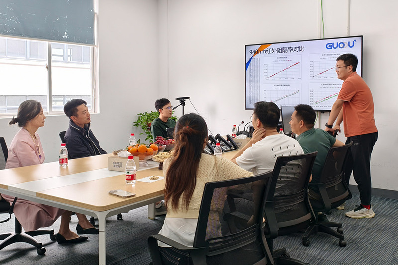 宇獅薄膜科技一行實(shí)地考察了果歐的研發(fā)實(shí)力與產(chǎn)品體系