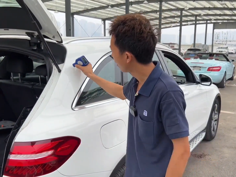 果歐與查博士合作定制的漆膜儀